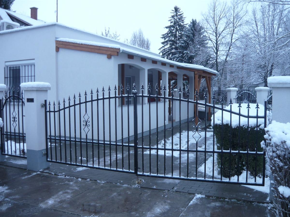 Ferienwohnung Keresztmama Haza Hajdúszoboszló Exterior foto
